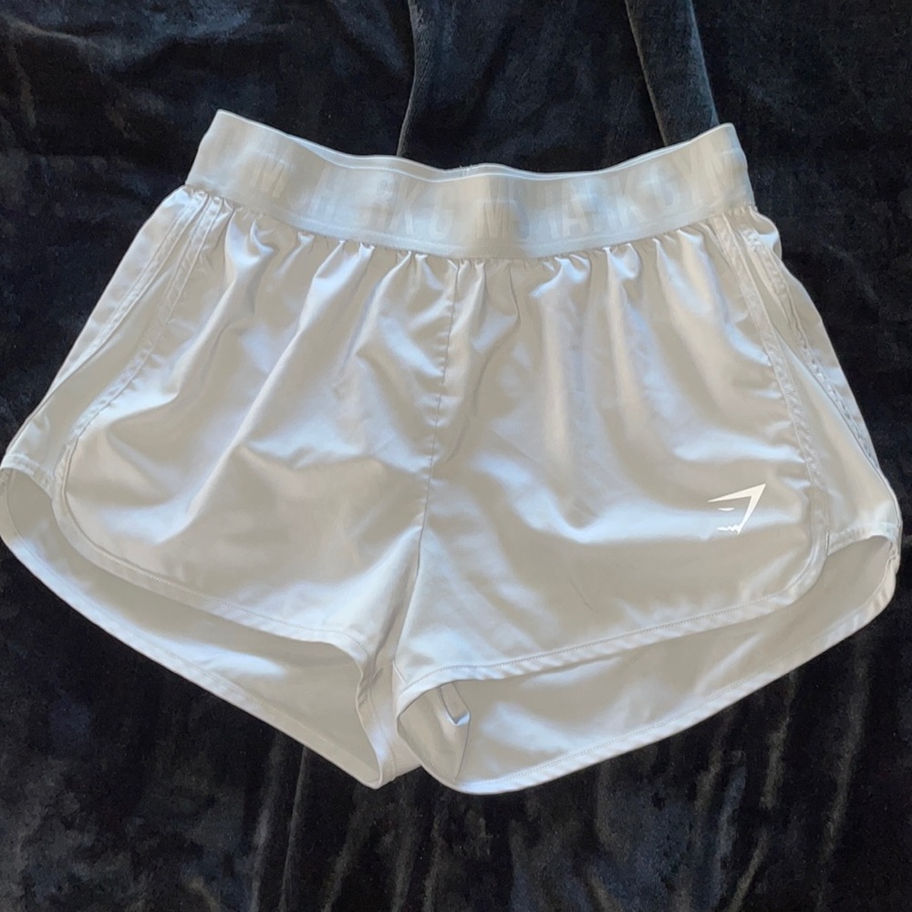 Gymshark Training Loose Fit Shorts Light Gray